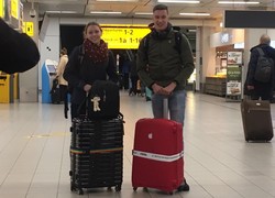 Normal_bo_en_job_op_schiphol_op_weg_naar_oeganda_02-02-2018